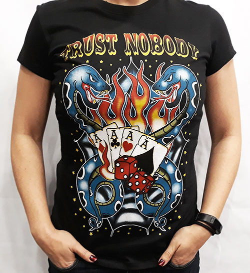 Camiseta chica True Blood "Trust nobody"